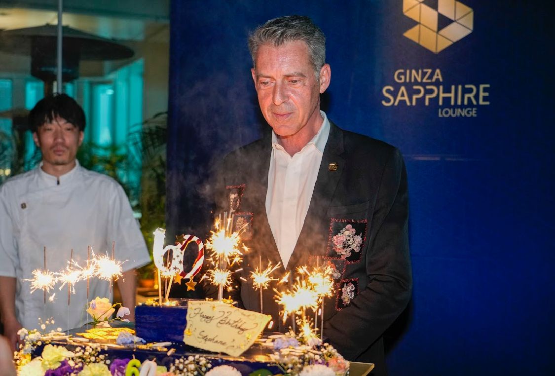 12月グランドオープニングパーティと ファウンダー Stephane Lafay のバースデー|DecemberMembers & Friends Gathering Party and Founder's Birthday